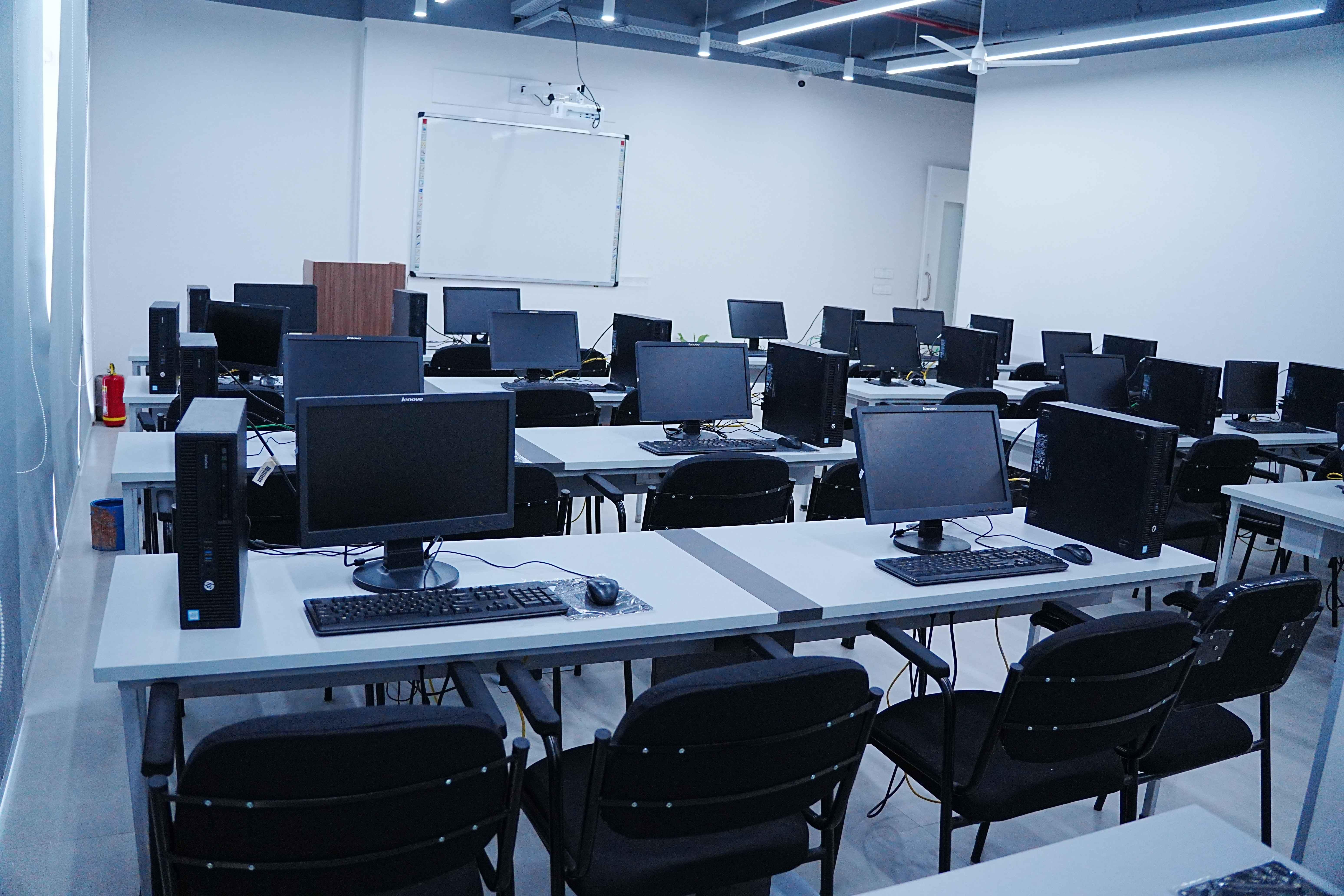 Imperial School of Banking and Management Studies Pune Campus  Images photo 9